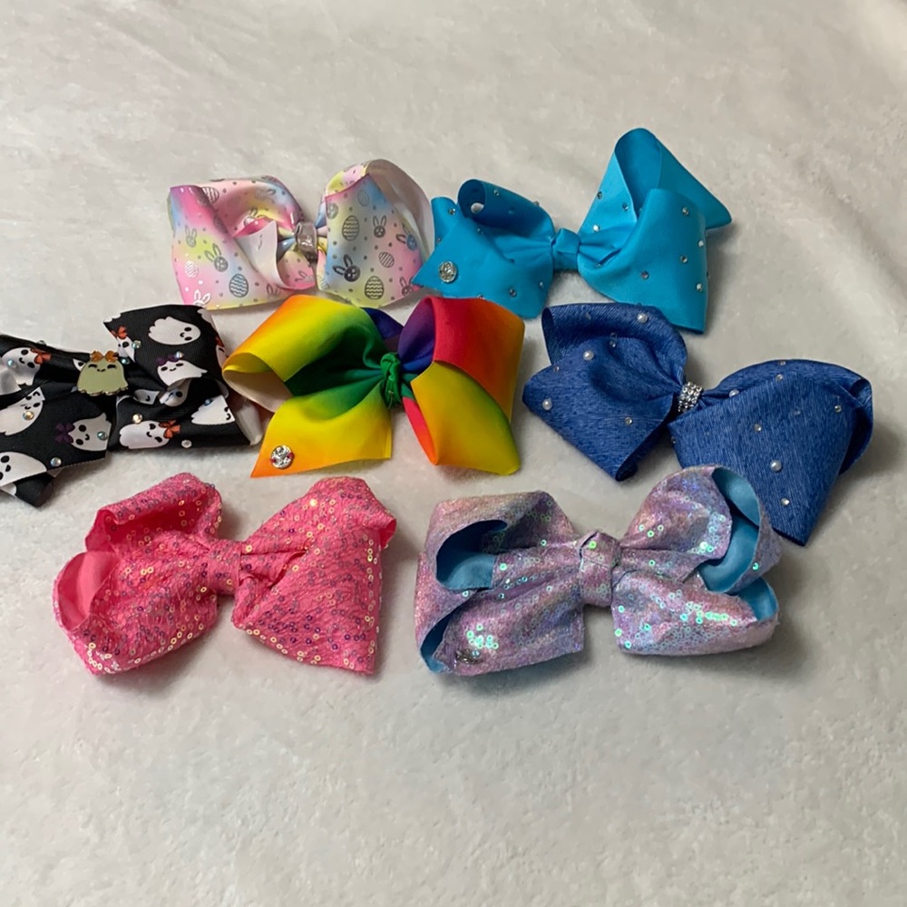 7 JoJo Bows